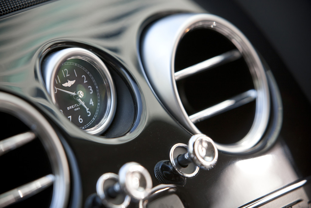 Testbericht Bentley Flying Spur: Die Drohung der Großserie