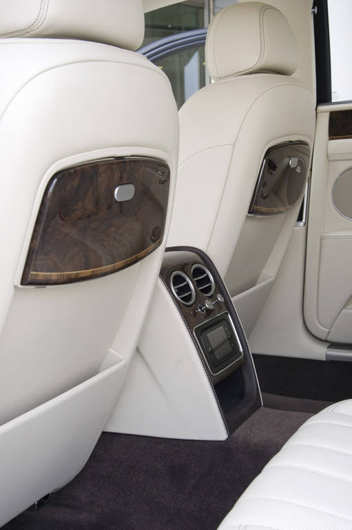 Testbericht Bentley Flying Spur: Die Drohung der Großserie