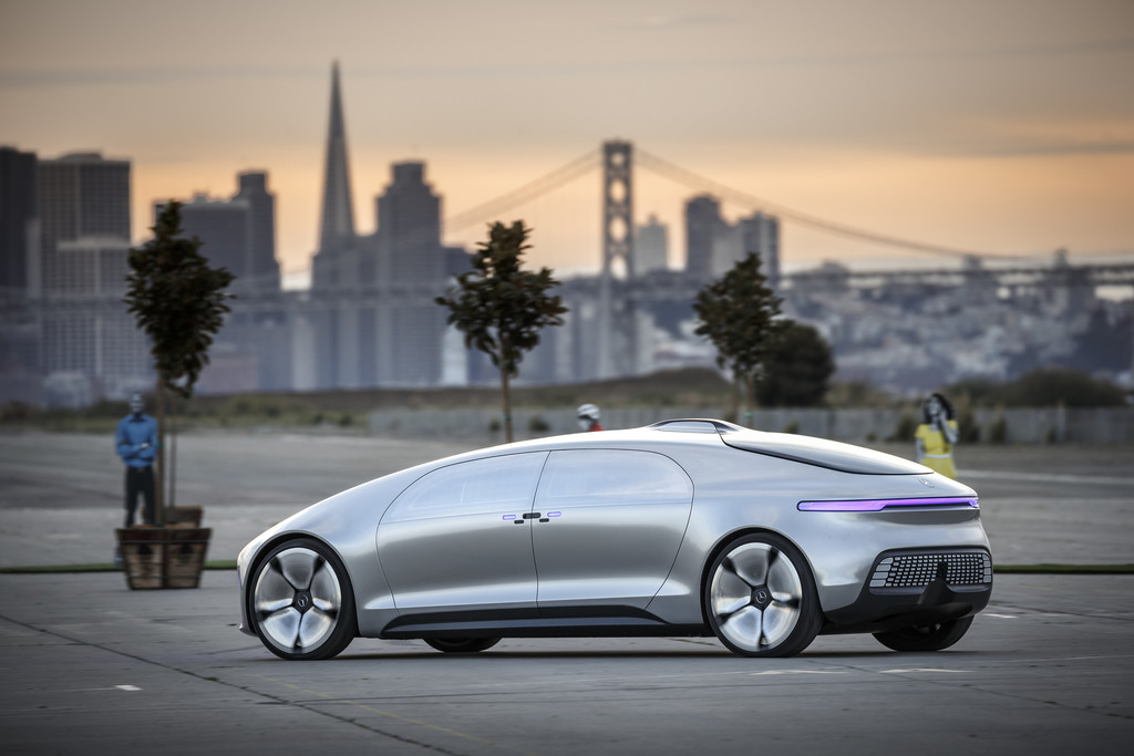Mercedes-Benz F 015 Luxury in Motion