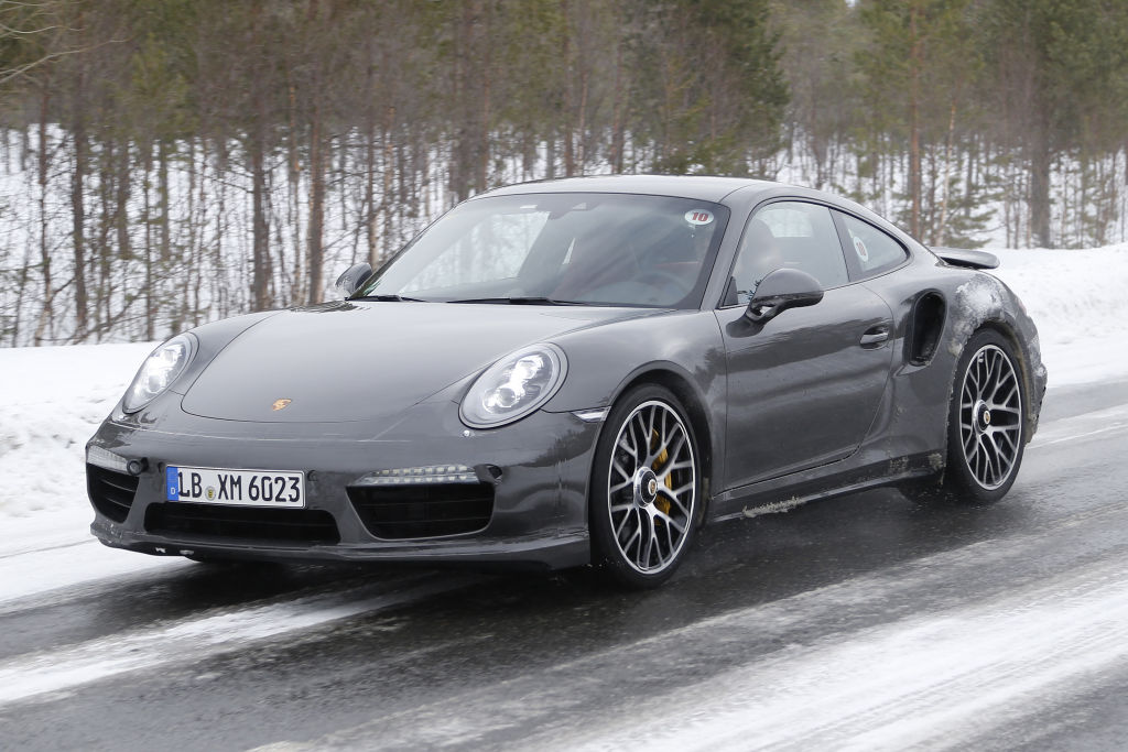 Erwischt: Erlkönig Porsche 911 Turbo Facelift