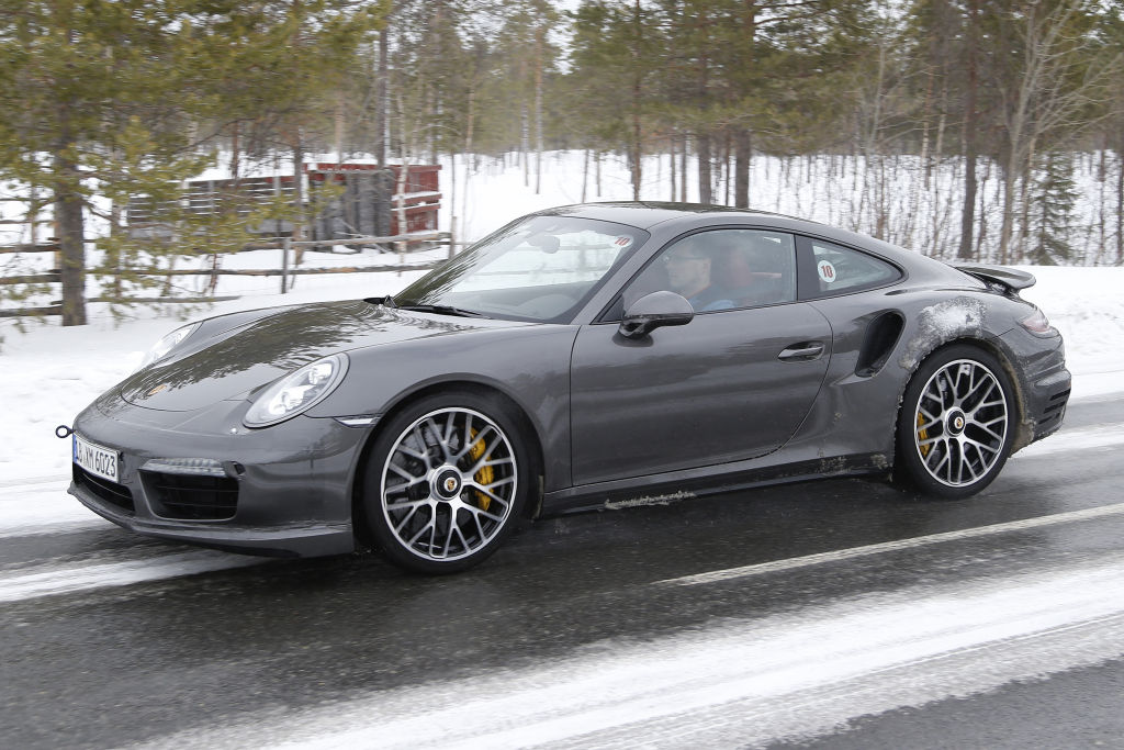 Erwischt: Erlkönig Porsche 911 Turbo Facelift