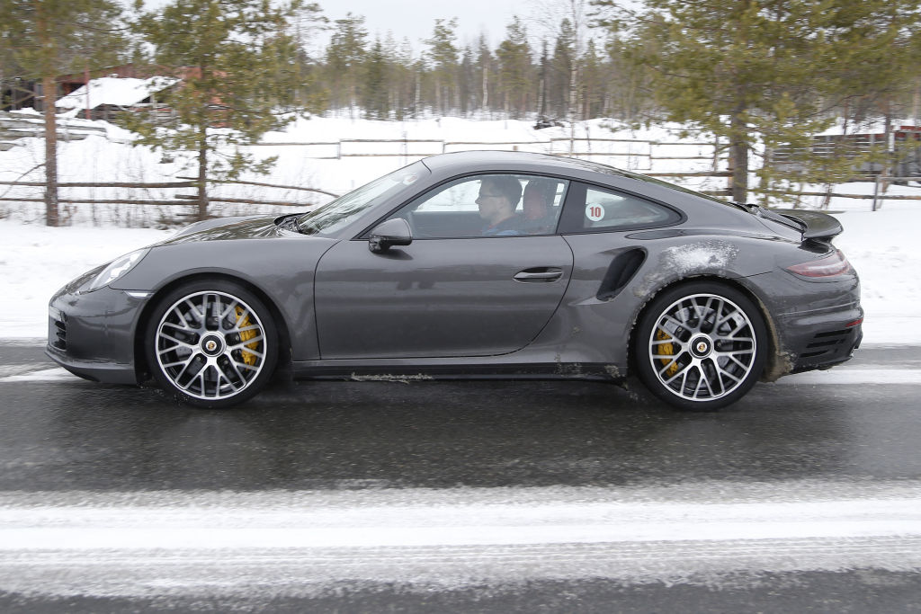 Erwischt: Erlkönig Porsche 911 Turbo Facelift
