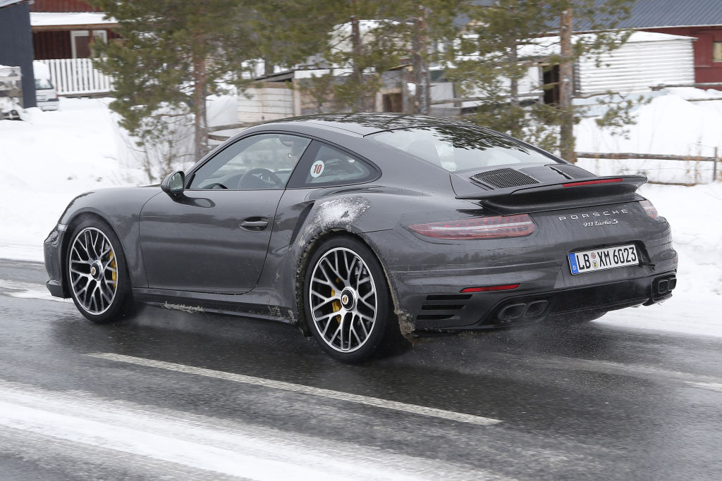 Erwischt: Erlkönig Porsche 911 Turbo Facelift