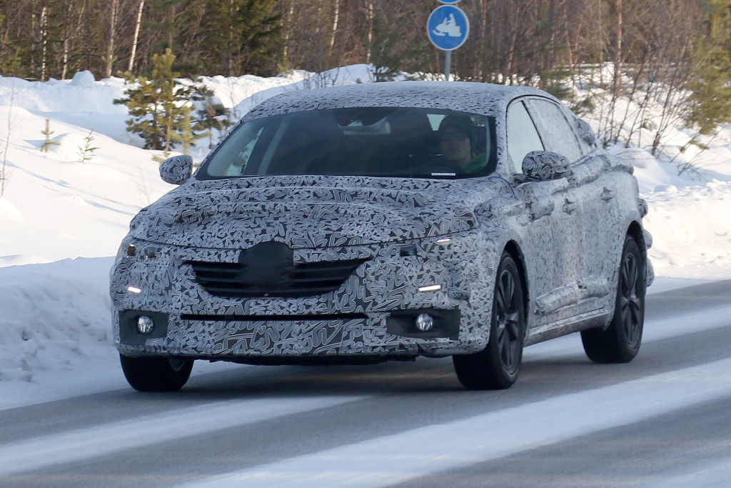 Erwischt: Erlkönig Renault Laguna