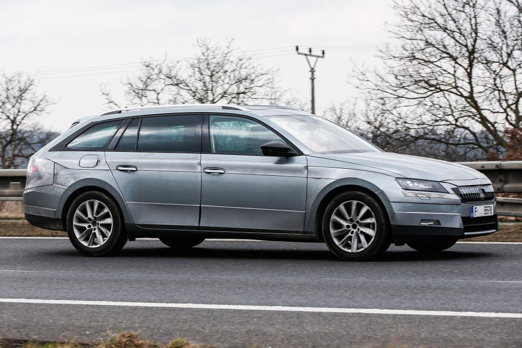 Erwischt: Erlkönig Skoda Superb Kombi