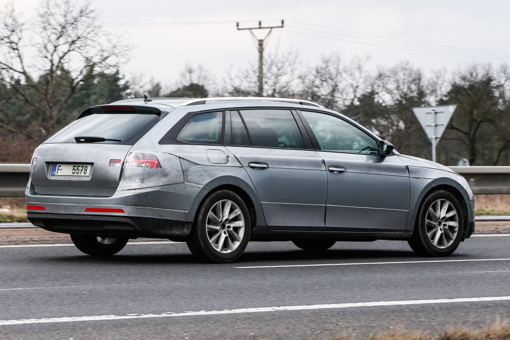 Erwischt: Erlkönig Skoda Superb Kombi