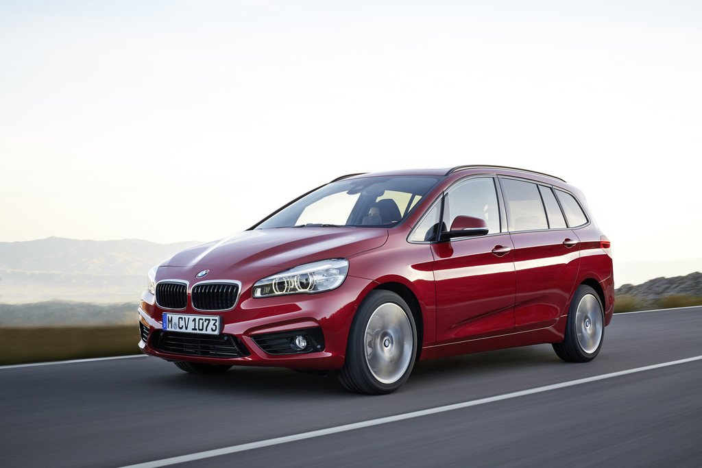 Shanghai 2015: BMW feiert X5 xDrive40e-Weltpremiere