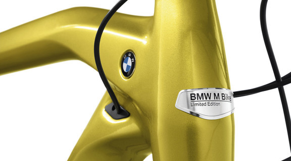 M-Bike: Fahrradfahren im BMW-Look
