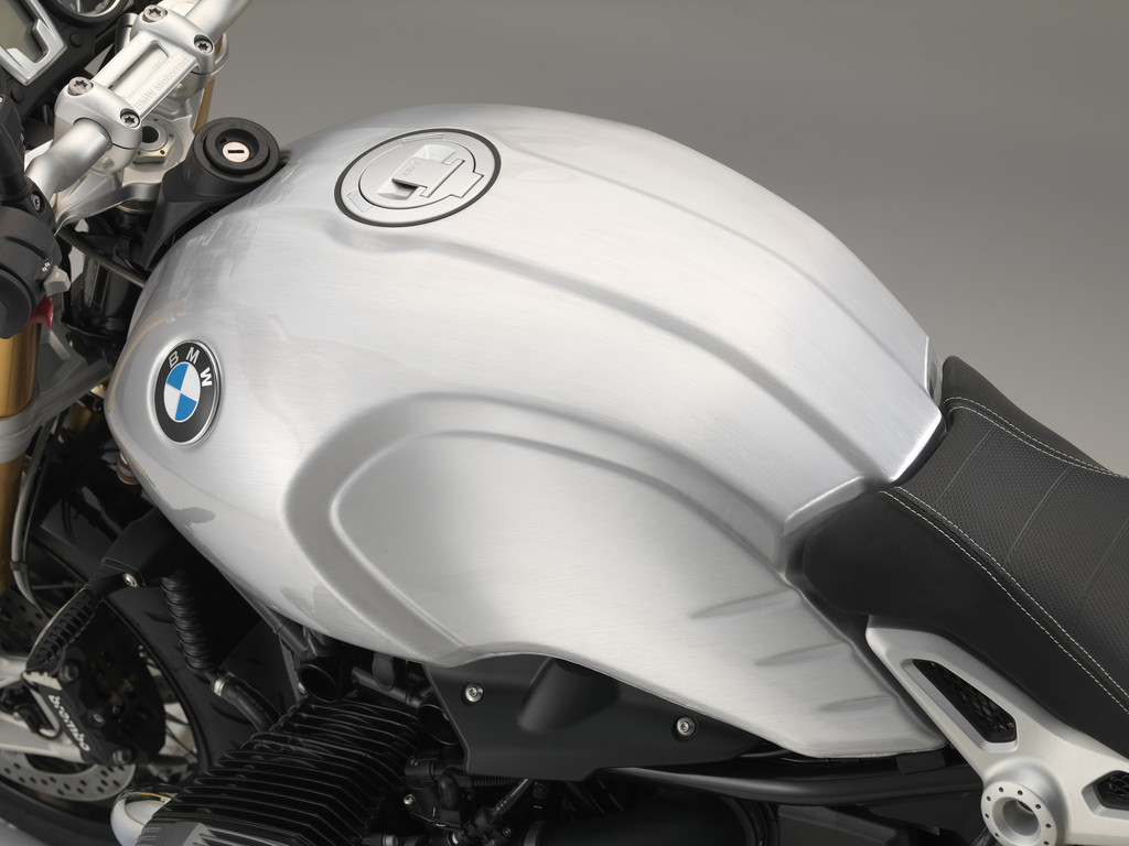 Klassischer Alu-Tank für BMW R Nine T