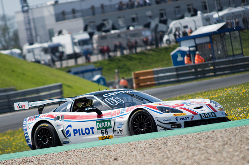 ADAC GT Masters: Porsche und Bentley jubeln beim Saisonauftakt