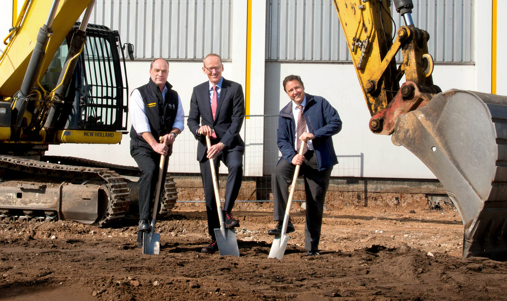 Opel erweitert Elektronik-Test-Center