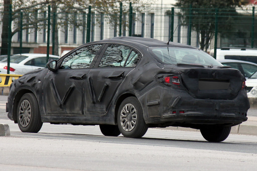 Erwischt: Erlkönig Fiat Linea