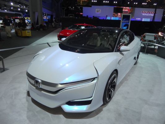 New York 2015: Honda FCV kommt 2016