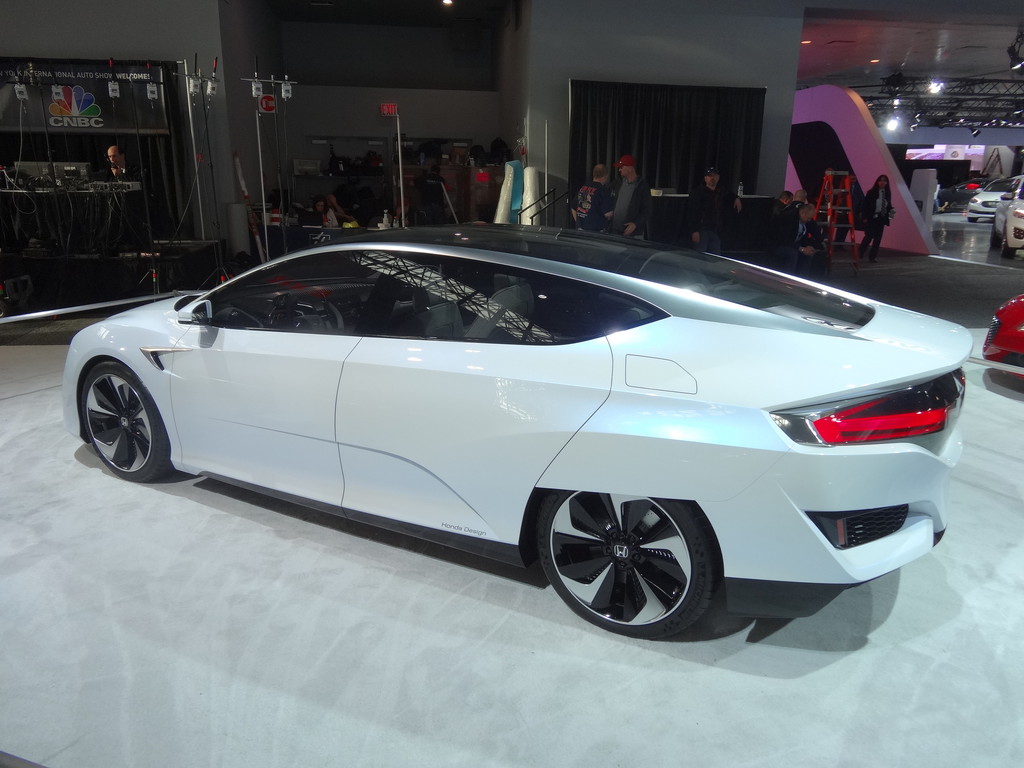 New York 2015: Honda FCV kommt 2016