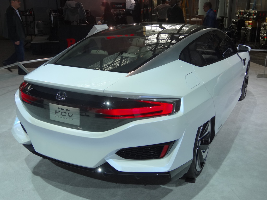 New York 2015: Honda FCV kommt 2016