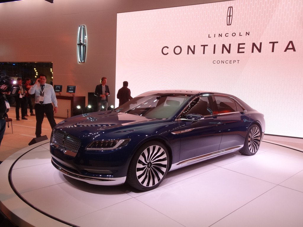 New York 2015: Ford gibt mit Lincoln Continental Ausblick auf die Oberklasse