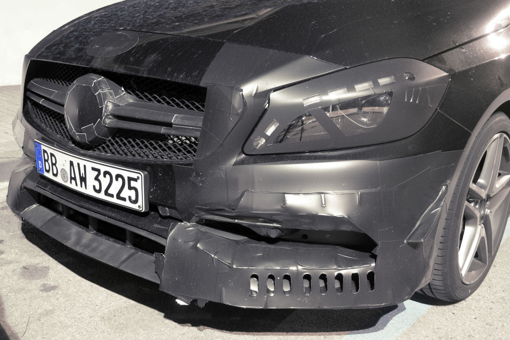 Erwischt: Mercedes A45 AMG Facelift