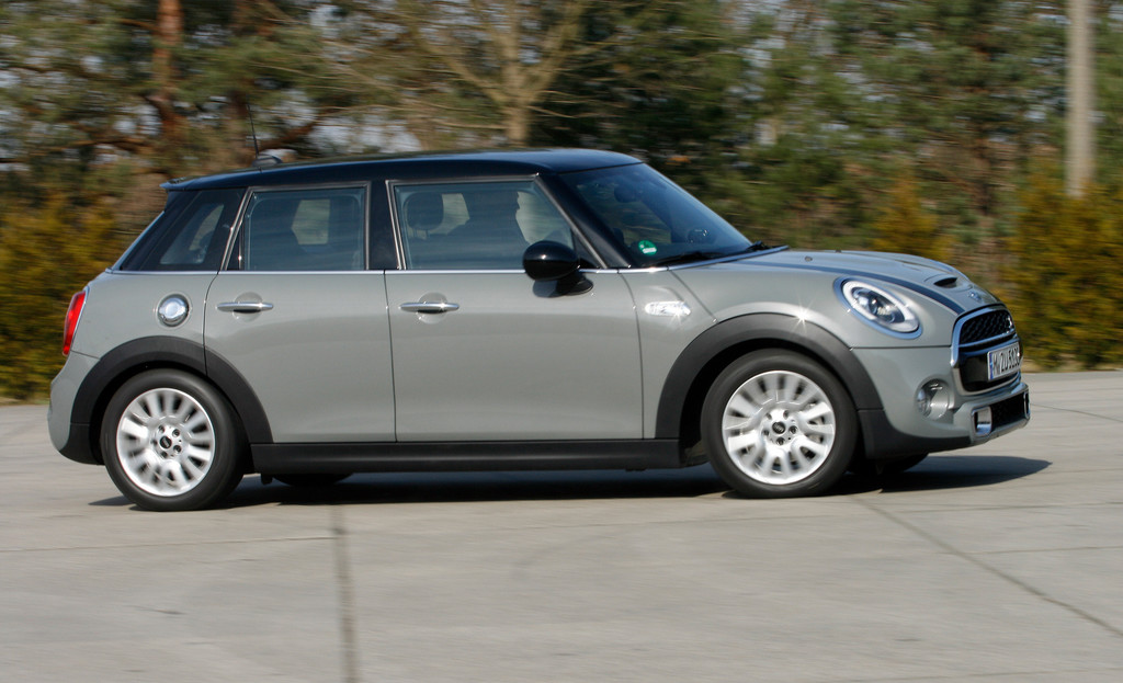Test Mini Cooper S 5-Türer: Aus Mini wird Midi