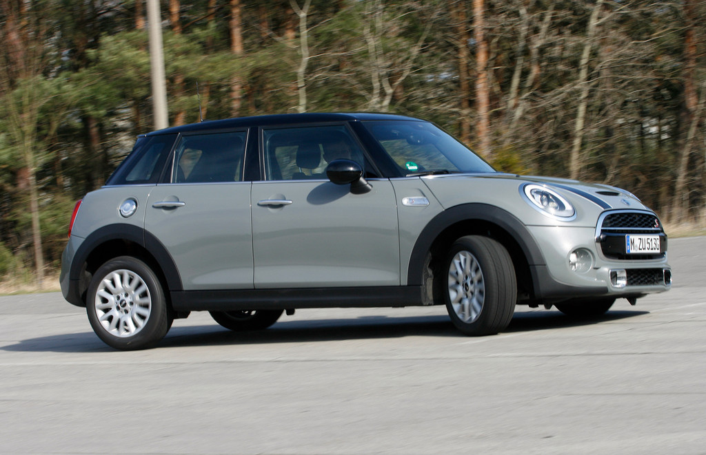 Test Mini Cooper S 5-Türer: Aus Mini wird Midi
