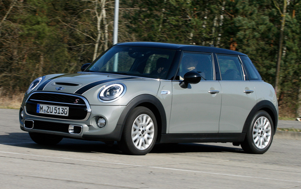 Test Mini Cooper S 5-Türer: Aus Mini wird Midi