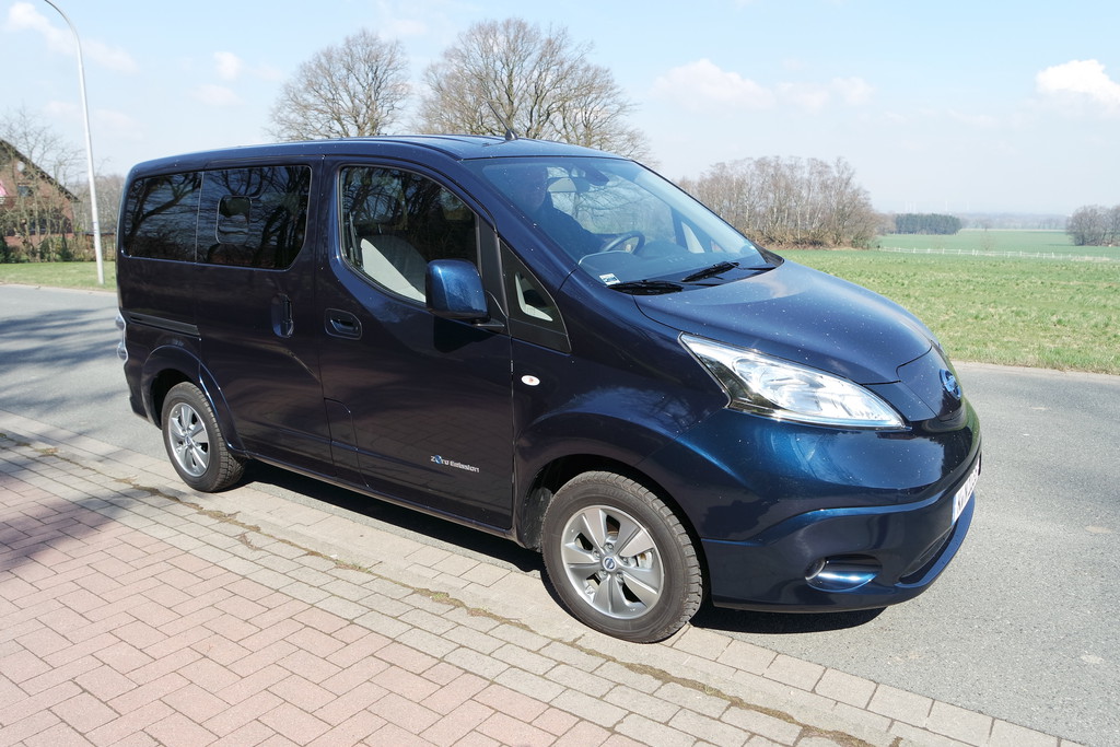 Erste Fahrt im Nissan e-NV200 Evalia - Der piept wohl