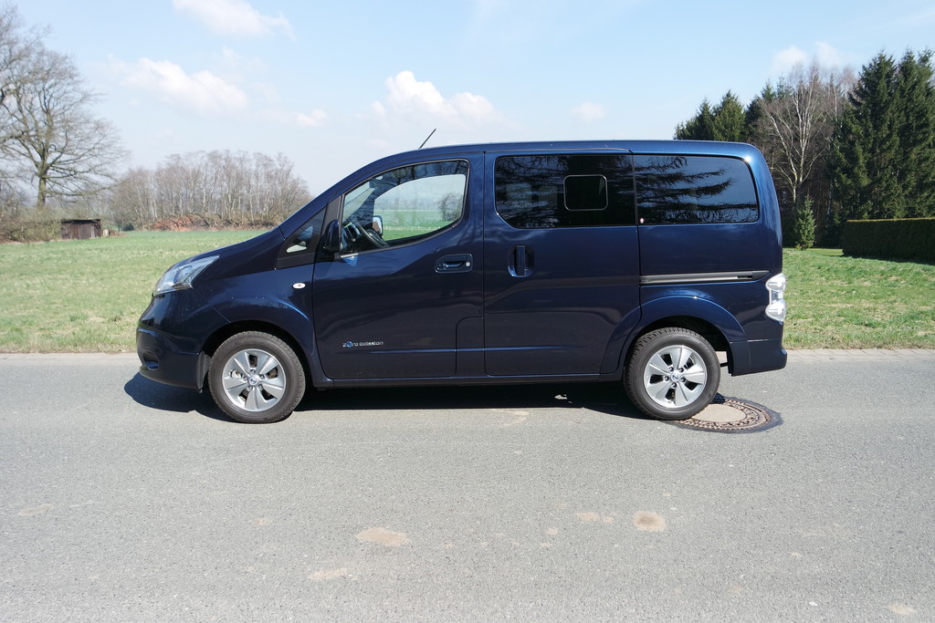 Erste Fahrt im Nissan e-NV200 Evalia - Der piept wohl