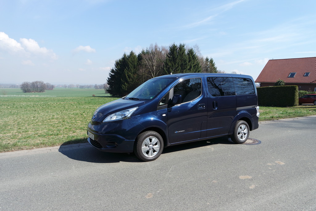 Erste Fahrt im Nissan e-NV200 Evalia - Der piept wohl