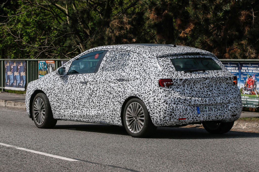 Erlkönig Opel Astra K