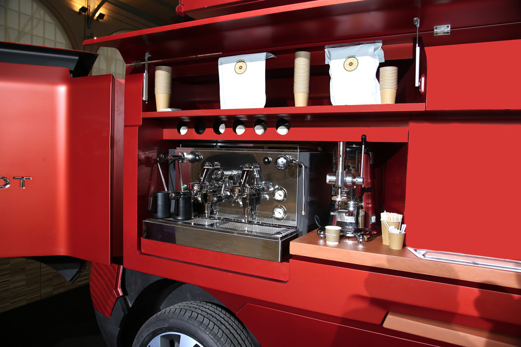 Peugeot-Design-Lab entwirft Foodtruck