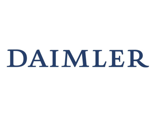 Daimler treibt Erneuerung bei Produkten, Vertrieb und Produktion voran