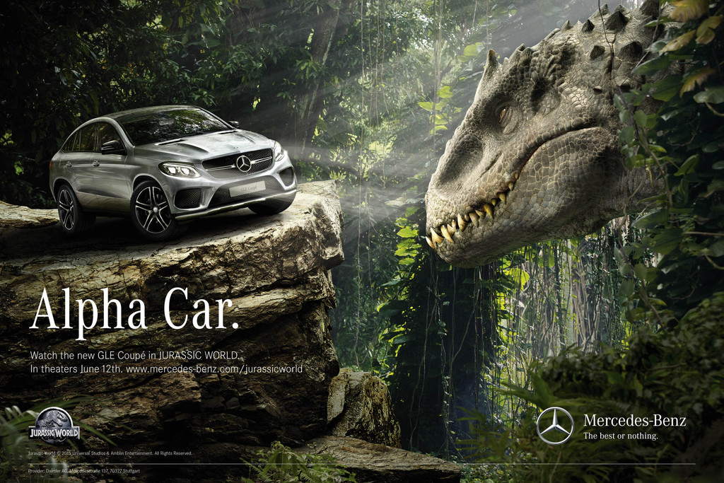 Mercedes-Benz setzt sich mit Dinosauriern in Szene
