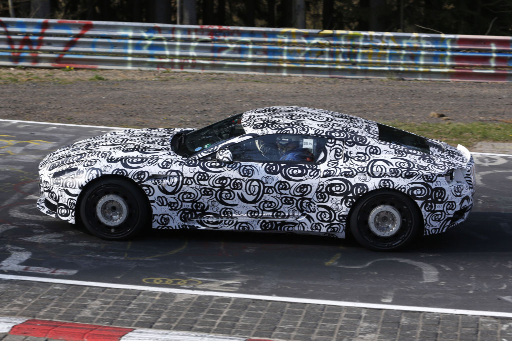 Erwischt: Erlkönig Aston Martin DB 11