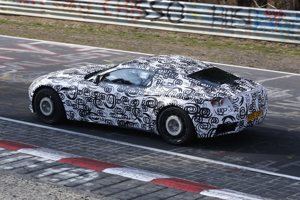 Erwischt: Erlkönig Aston Martin DB 11