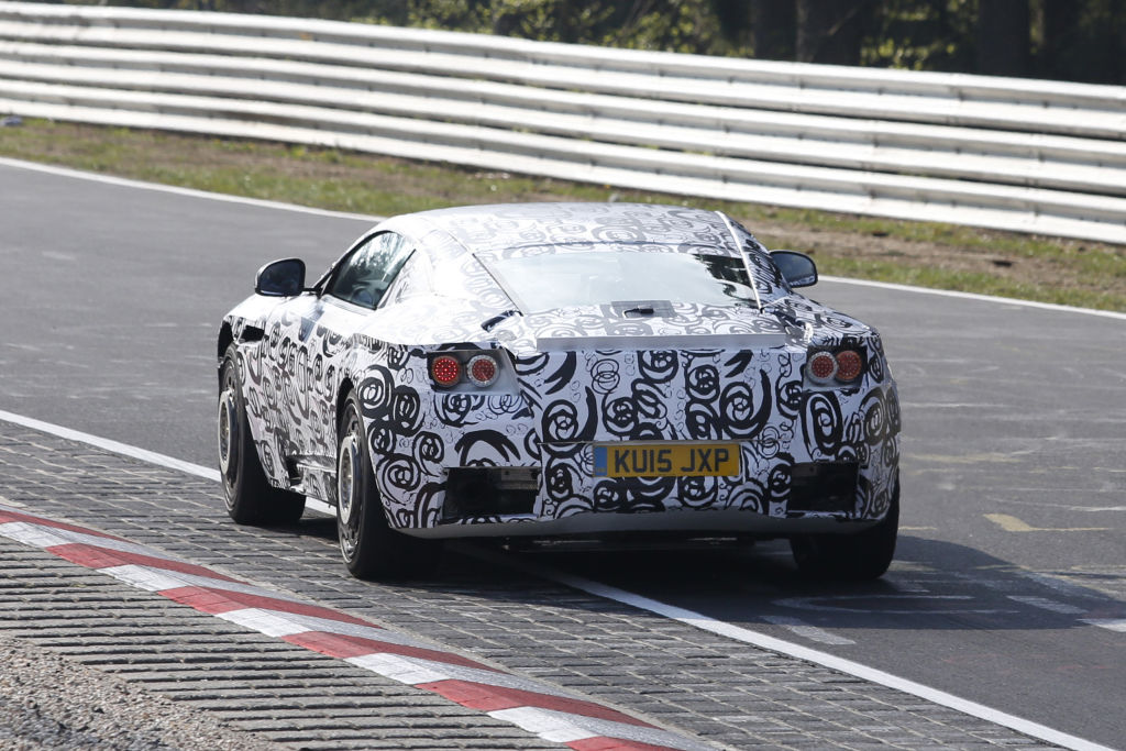 Erwischt: Erlkönig Aston Martin DB 11
