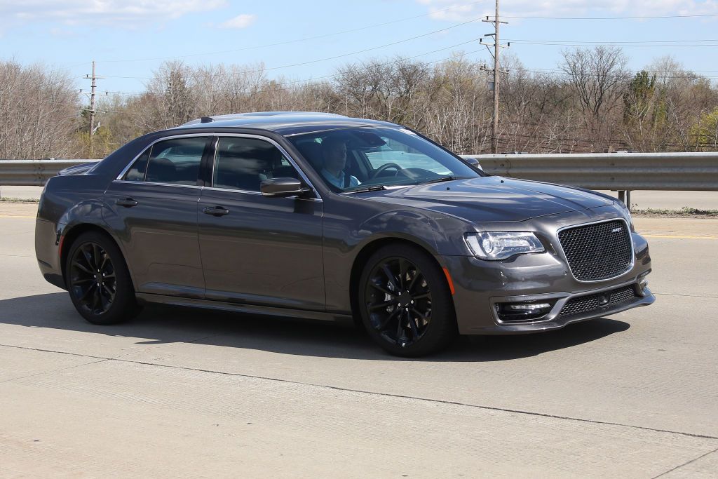 Erwischt: Chrysler 300 SRT - Mächtig amerikanisch