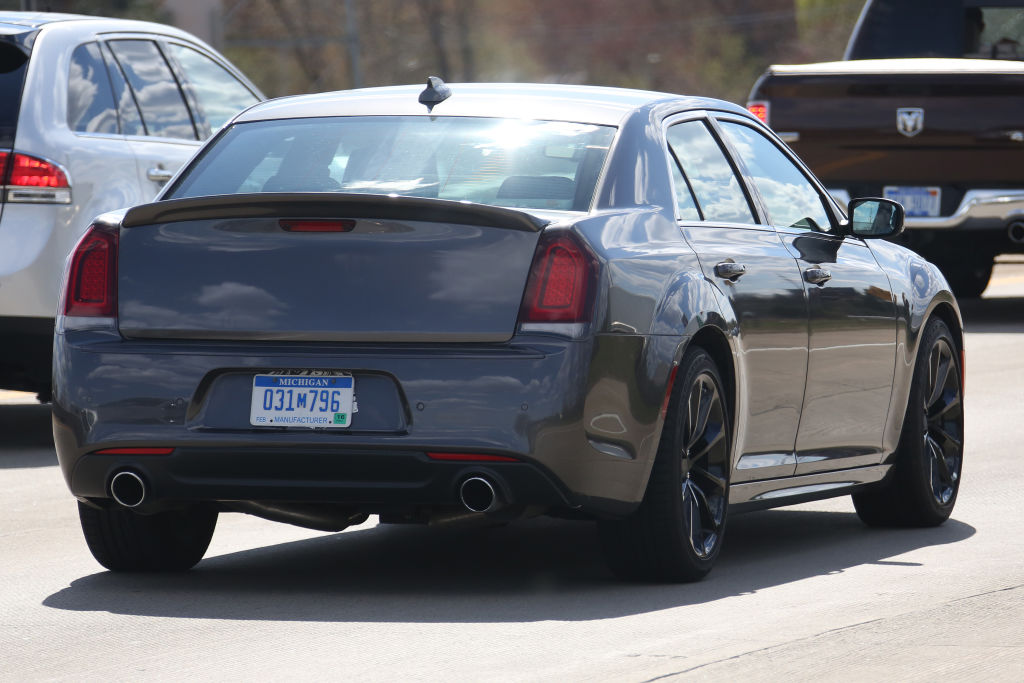 Erwischt: Chrysler 300 SRT - Mächtig amerikanisch
