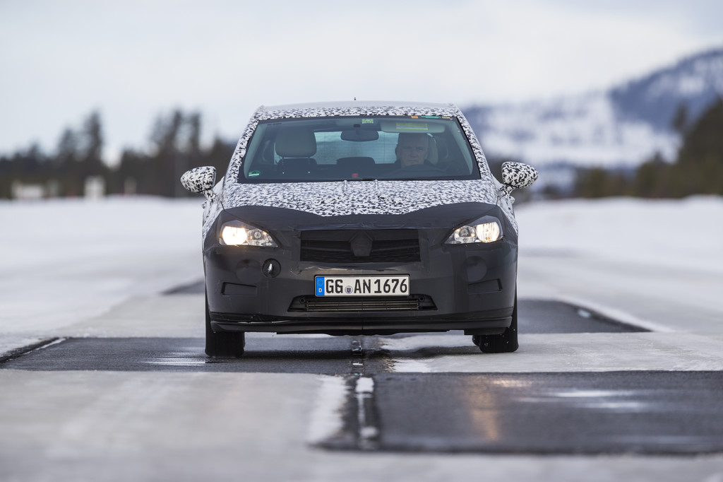 Tarnung gehört auch bei Opel zum Geschäft
