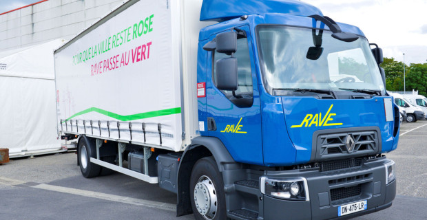 Renault Trucks liefert sechs Biodiesel-Lkw an Airbus