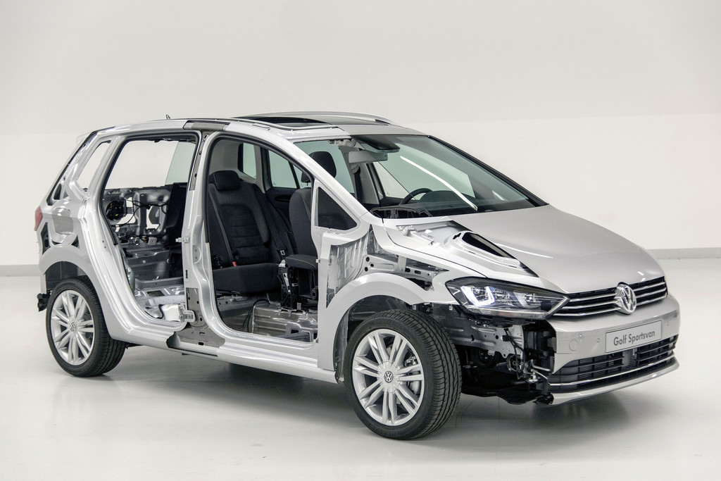 Ideen-Expo 2015: Automobilbau live im größten Klassenzimmer der Welt