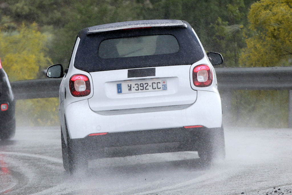 Erwischt: Erlkönig Smart ForTwo Cabrio - Spazierfahrt im Regen