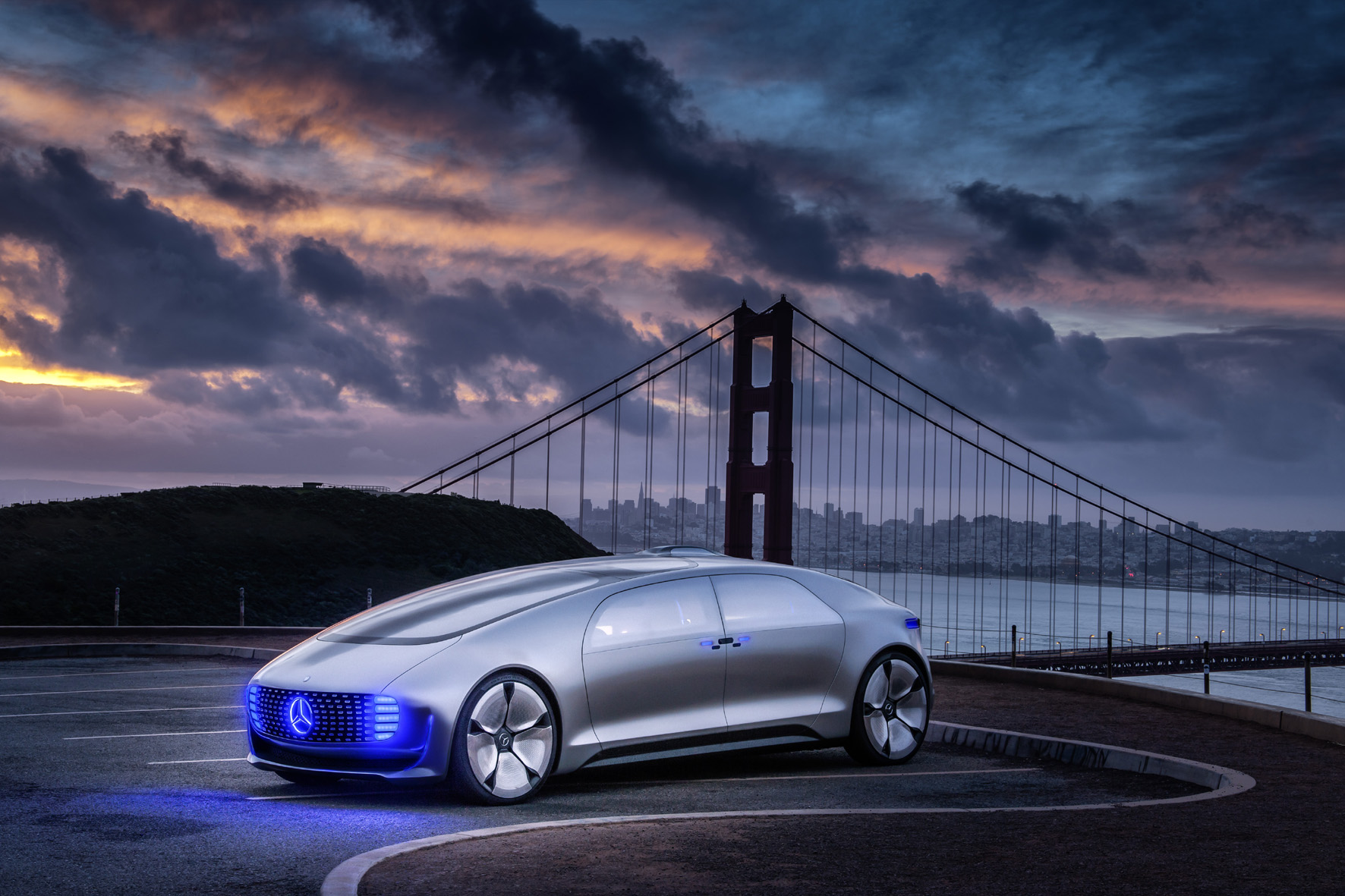 Mercedes: Vollgas beim autonomen Fahren