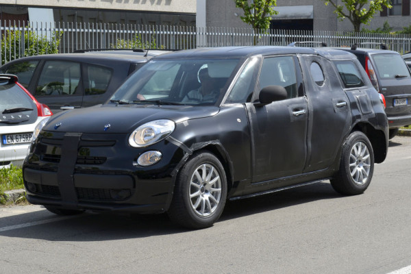 Erwischt: Erlkönig Alfa Romeo SUV – Getarnt als Fiat 500L