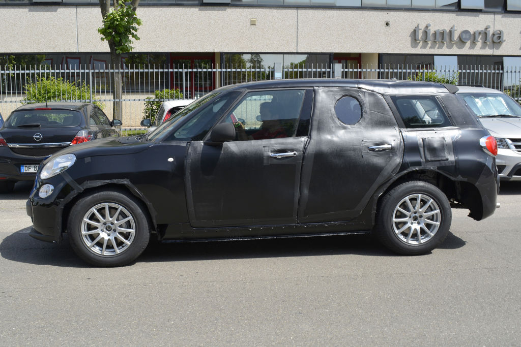 Erwischt: Erlkönig Alfa Romeo SUV – Getarnt als Fiat 500L
