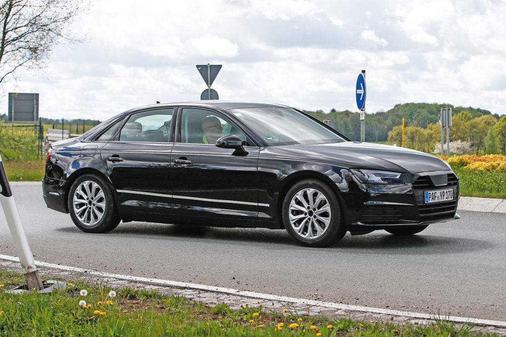 Erwischt: Neue Erlkönige des Audi A4 und A4 Avant