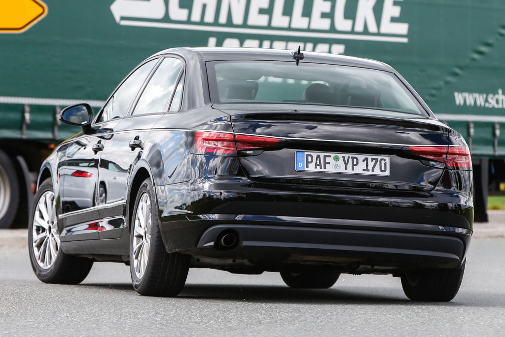 Erwischt: Neue Erlkönige des Audi A4 und A4 Avant