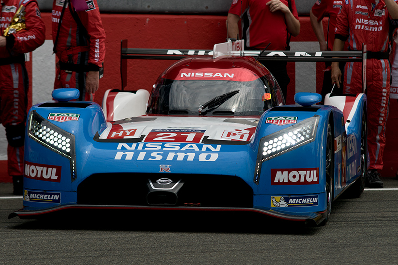 Le Mans 2015: Zwei Porsche ganz vorn