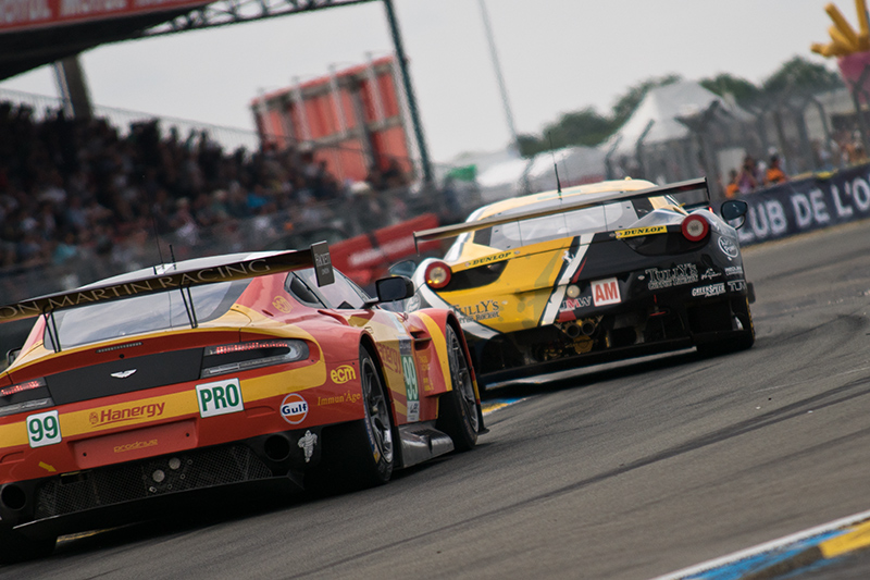 Le Mans 2015: Zwei Porsche ganz vorn