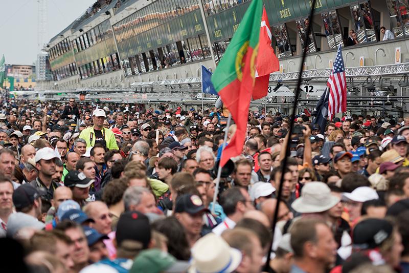Le Mans 2015: Zwei Porsche ganz vorn
