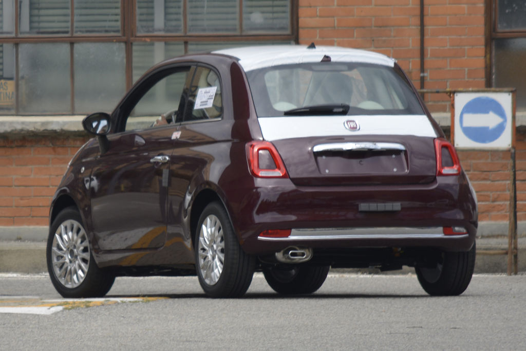Erwischt: Erlkönig Fiat 500 Facelift – Mit wenig Tarnung unterwegs