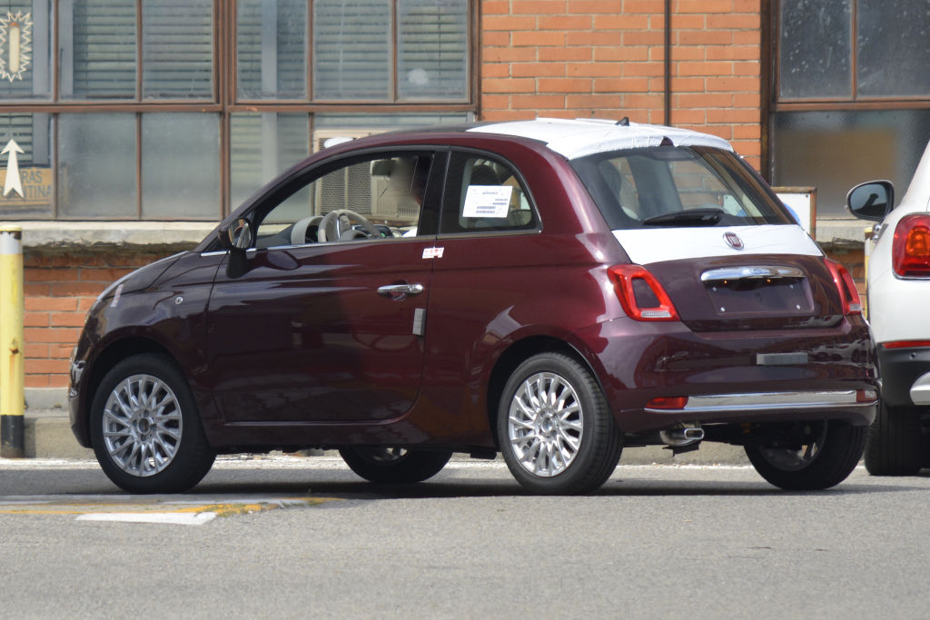 Erwischt: Erlkönig Fiat 500 Facelift – Mit wenig Tarnung unterwegs